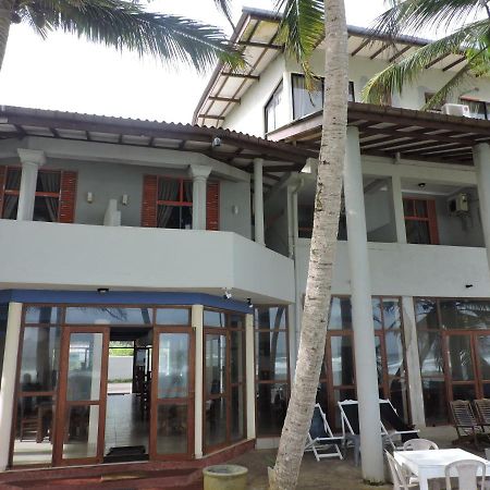 Beach Inns Holiday Resort Matara Bagian luar foto
